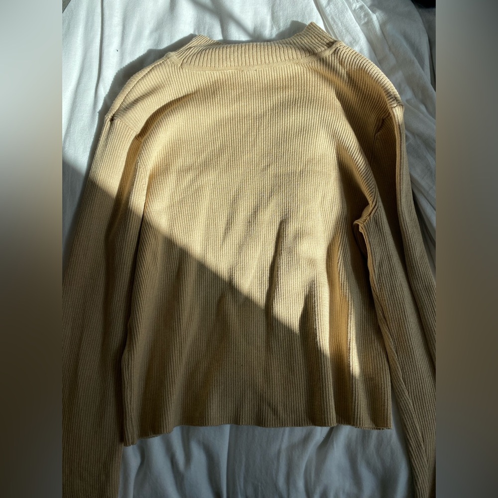 Tan ribbed turtleneck sweater from Divided. Size XL, fits medium. Never worn. - Picture 4 of 4